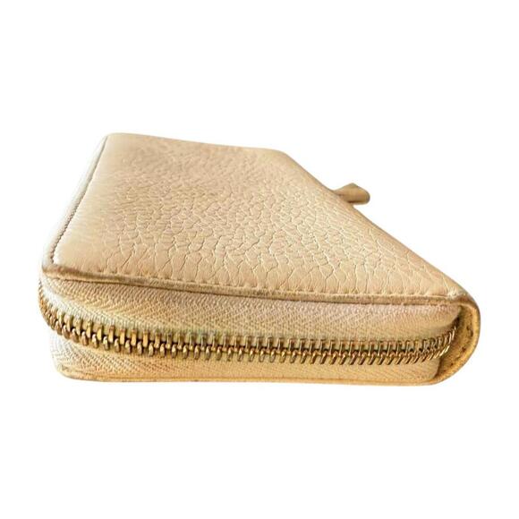 Gucci Ivory Pebbled Long Leather Zip-Around Soho Wallet - Picture 5 of 6